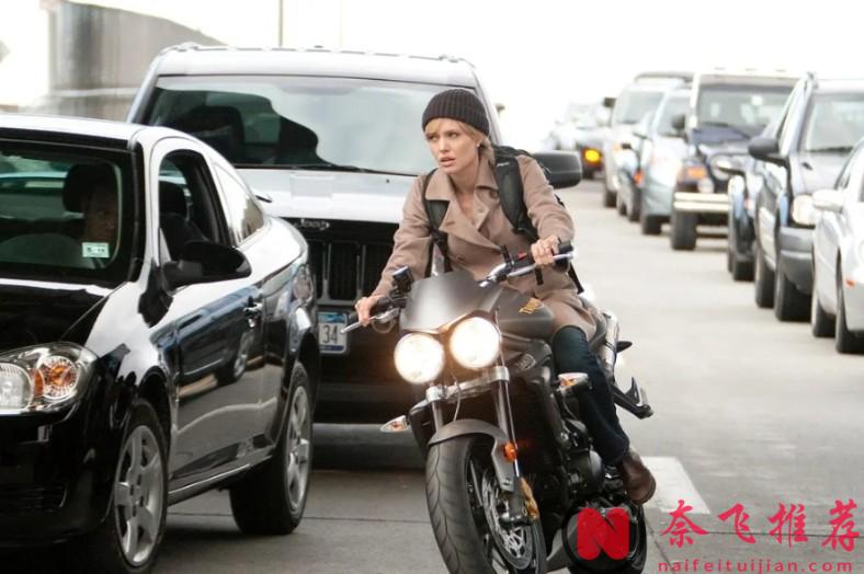 衝着顏值和尺度，也要看完這3部，女神特工燃爆銀幕的佳作