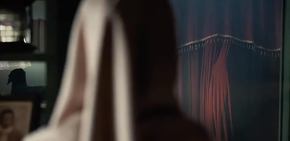 开年必看！2025印尼首部惊悚巨作《塔古特》，尸体跪拜恶灵，村庄陷入恐怖献祭噩梦！