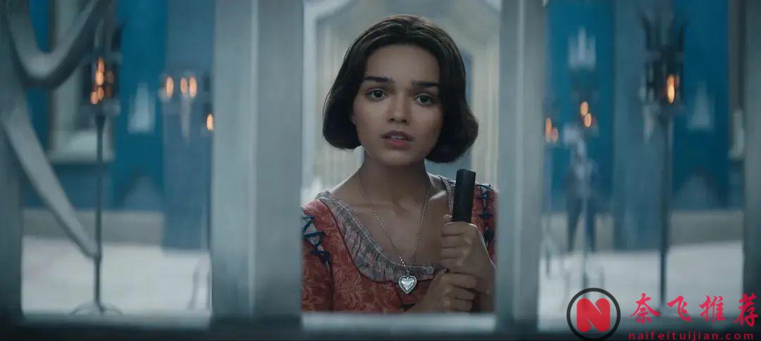 迪士尼爆雷！《白雪公主》口碑撲街，全球觀眾怒了：這操作，像極了職場PPT精英……