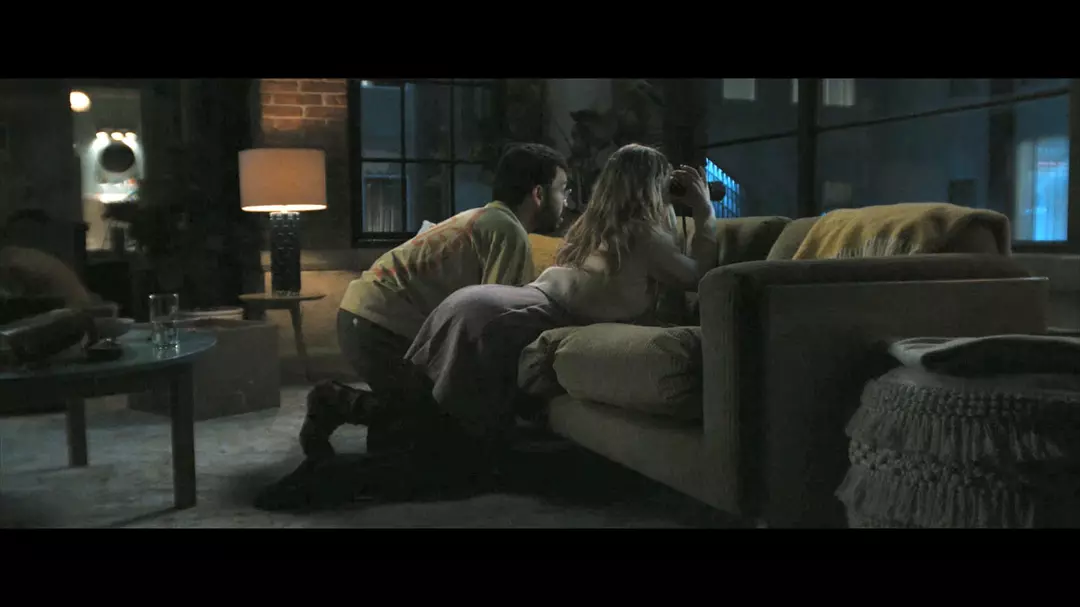 一扇窗戶引發的連環悲劇，這部9.1分神作《偷窺者/偷窺成魔》值得深夜獨享