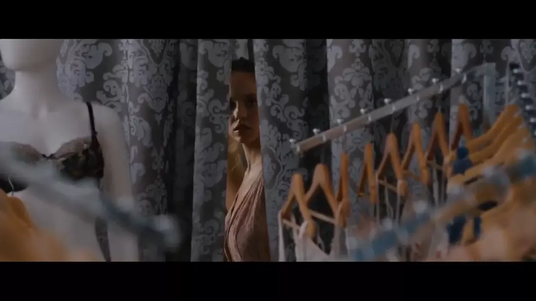 一扇窗戶引發的連環悲劇，這部9.1分神作《偷窺者/偷窺成魔》值得深夜獨享