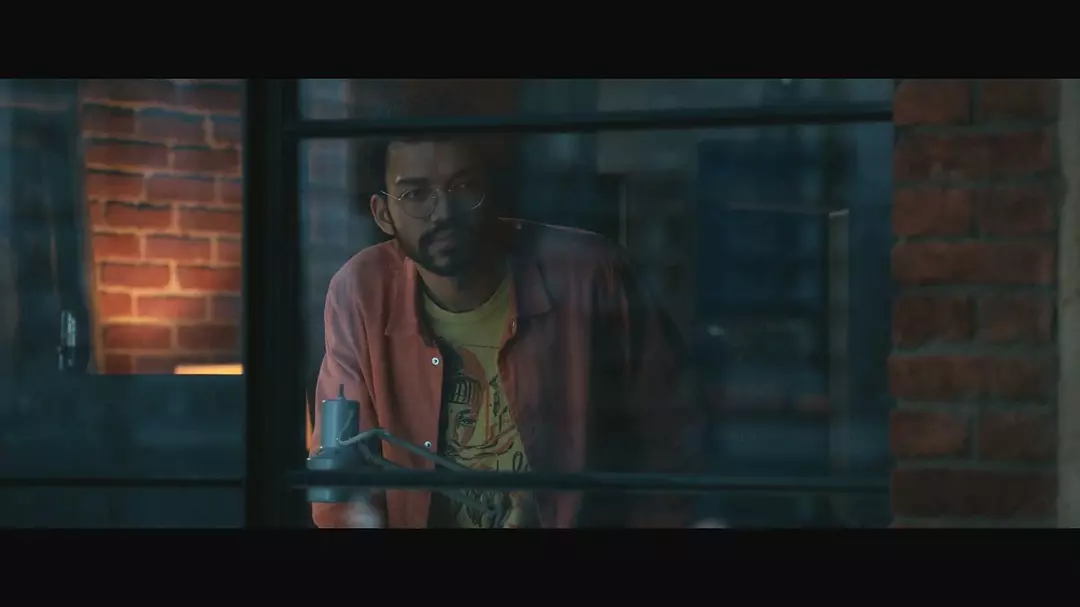 一扇窗戶引發的連環悲劇，這部9.1分神作《偷窺者/偷窺成魔》值得深夜獨享