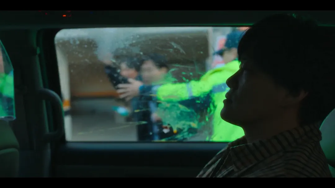 淫魔今日出狱，民众愤怒！《武道事务官》负责监督~