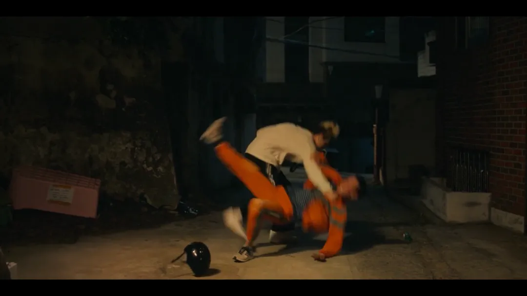 淫魔今日出狱，民众愤怒！《武道事务官》负责监督~