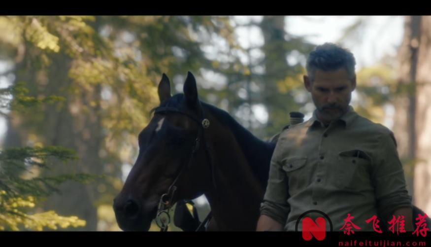 Netflix又炸出一部悬疑新剧《荒境狂途》！攀岩的时候被掉落的尸体砸中...