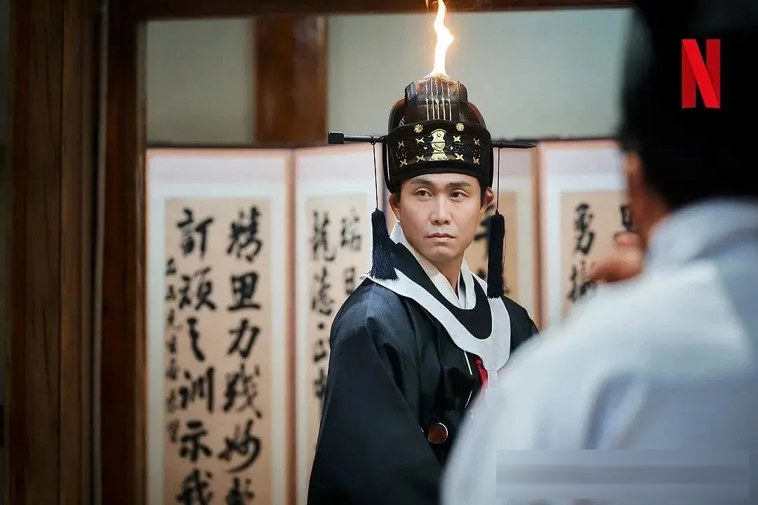 韩剧《浮游先生》：分手时互相下的那两句诅咒，三年后全应验了