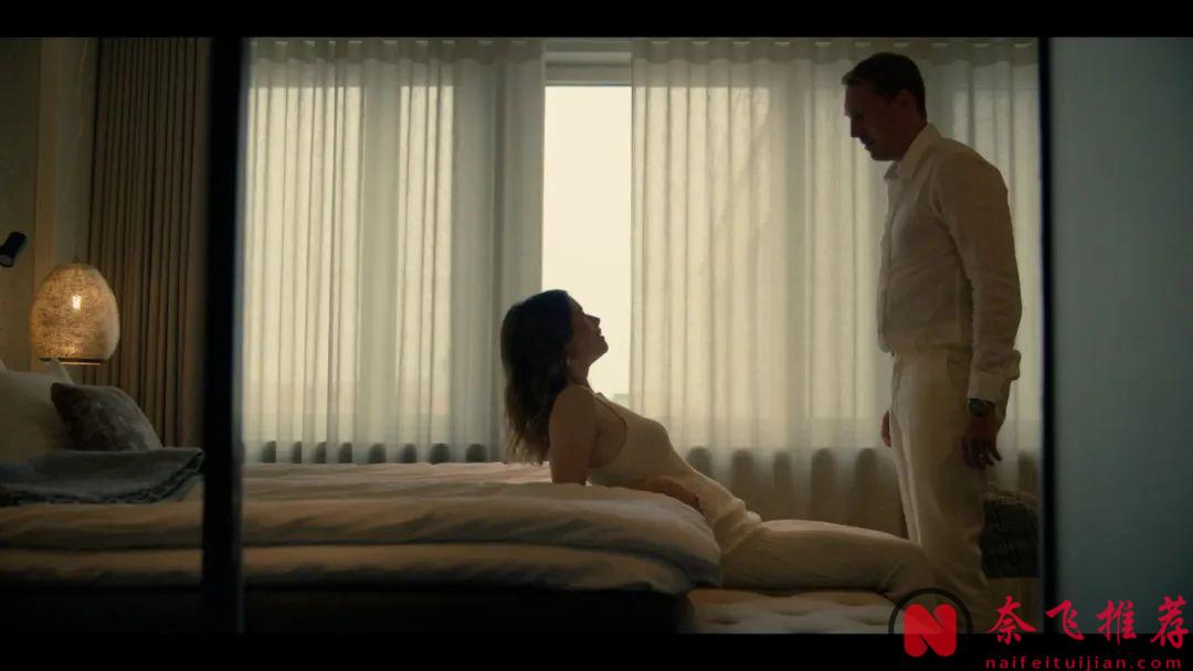 冷门悬疑剧《冲突》，女总统还在约会，国家就被入侵