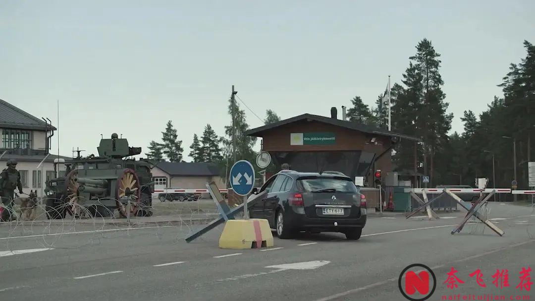 冷门悬疑剧《冲突》，女总统还在约会，国家就被入侵