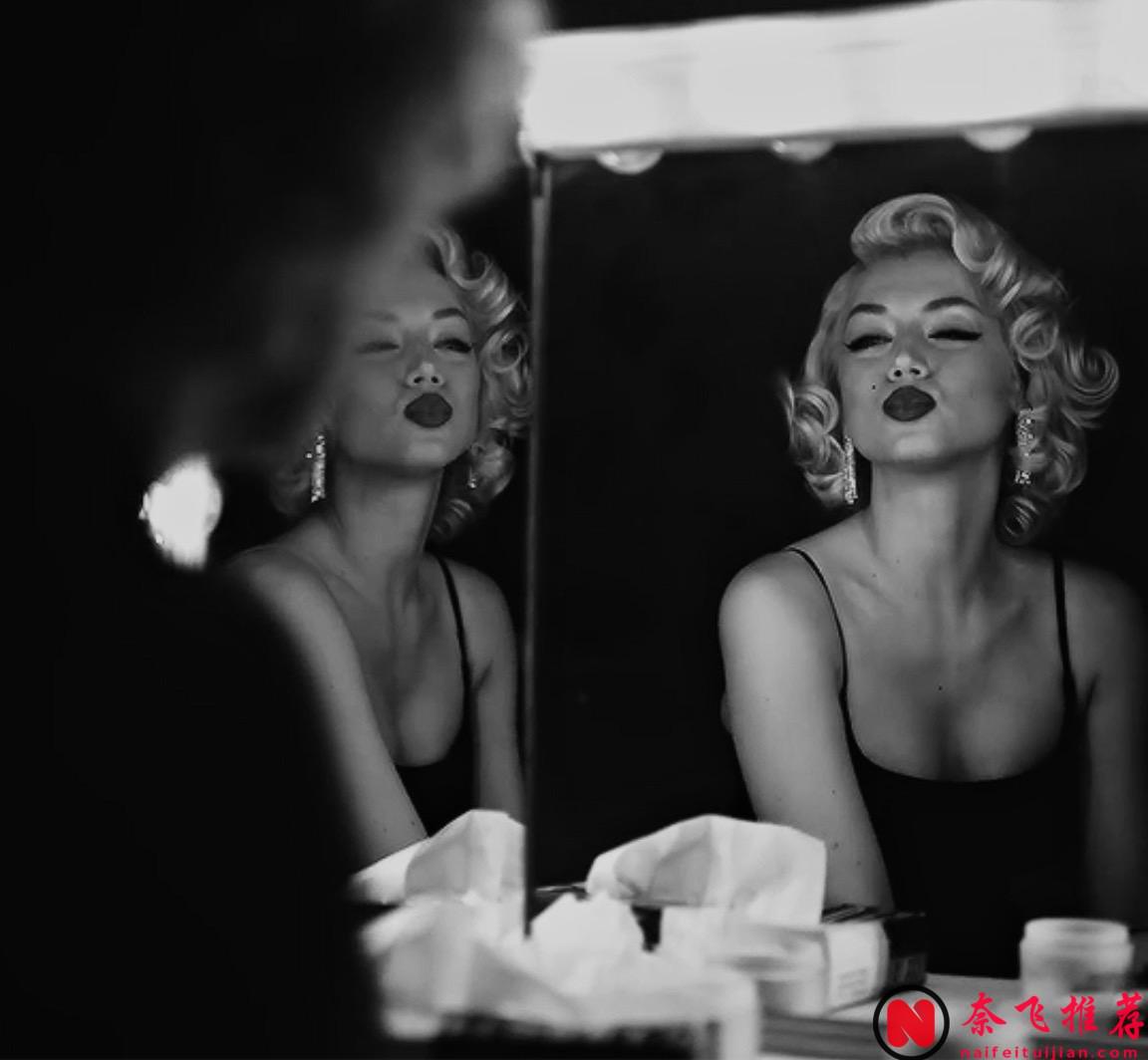 Netflix首部18禁超尺度传记片《金发梦露/金发女郎 / 金发美人》，真的超太费纸！