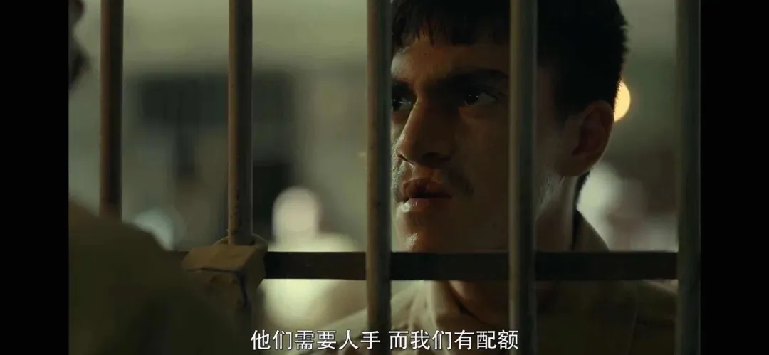 警察的一次误判，导致整个小镇遭屠杀。墨西哥剧《我们就是如此》绝对是一部被低估的佳作！