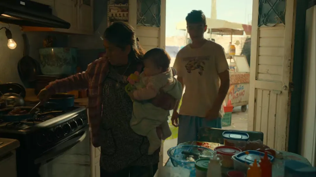 警察的一次误判，导致整个小镇遭屠杀。墨西哥剧《我们就是如此》绝对是一部被低估的佳作！