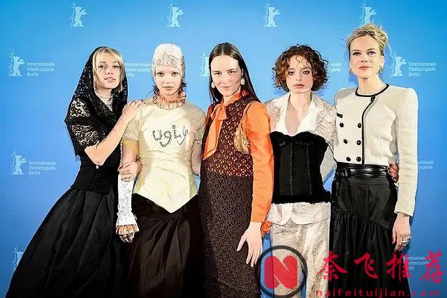 她是灰姑娘的姐姐！變態看了都直叫變態！這部北歐恐怖片《醜陋的繼姐》尺度，性張力都拉爆！