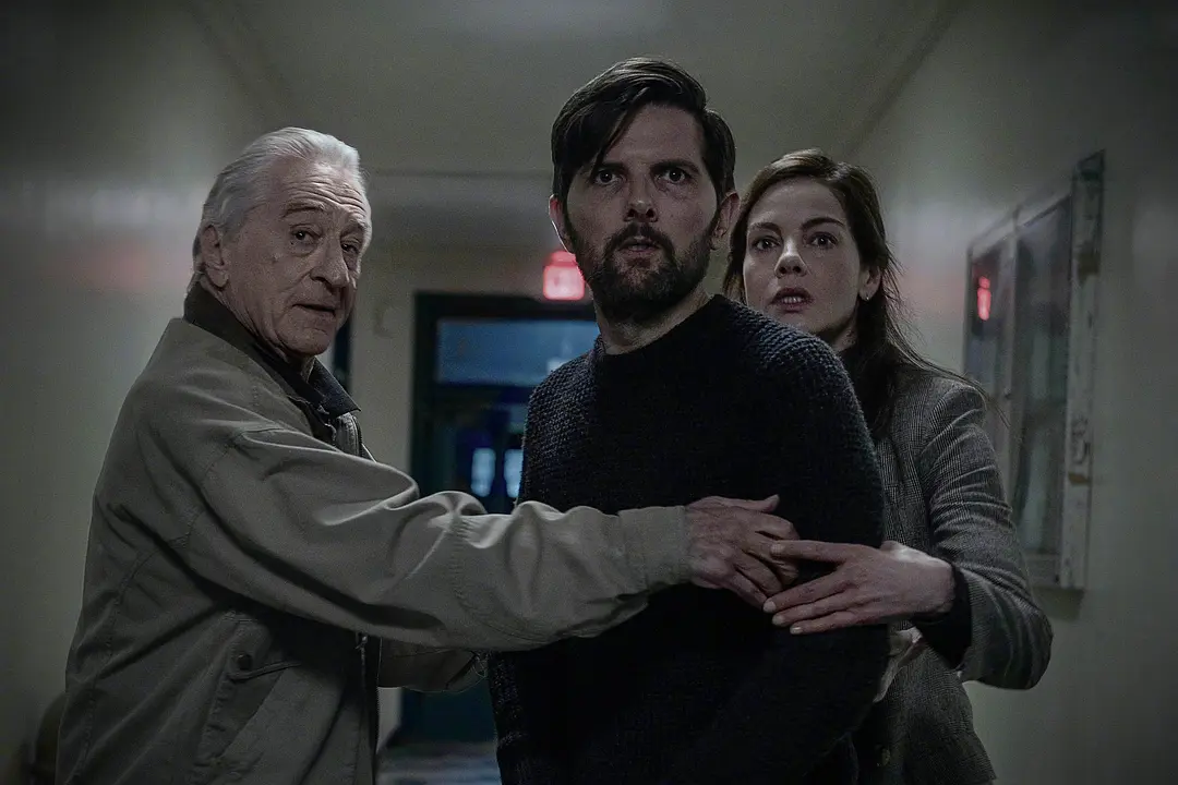 8月28号开播，Netflix全明星犯罪惊悚片《耳语者》上线！犯罪小说作家亲身经历惊悚疑案
