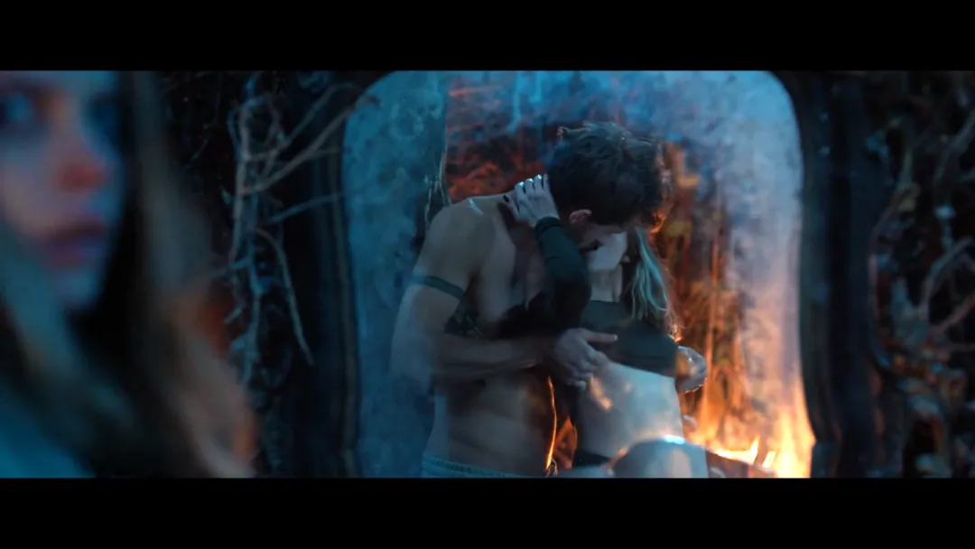 俄羅斯驚悚恐怖電影《黑暗的反射》慾望拉滿？這尺度懸疑片真過癮！