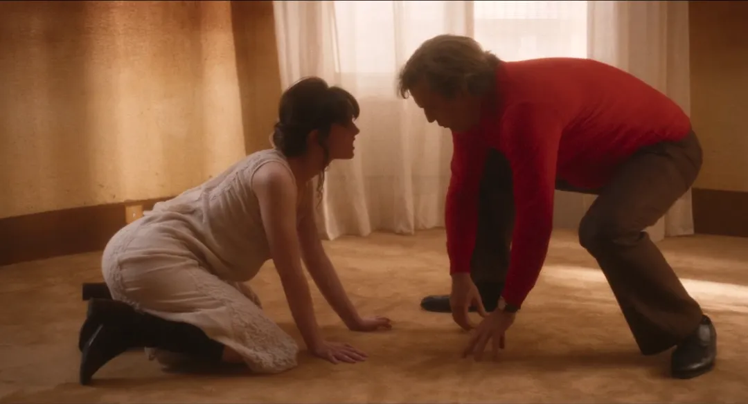 她用这禁忌新作《成为玛丽亚/诱见巴黎最后探戈》，还原影史最丑恶的一幕！