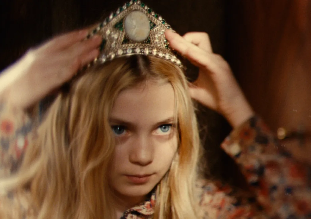 她用这禁忌新作《成为玛丽亚/诱见巴黎最后探戈》，还原影史最丑恶的一幕！