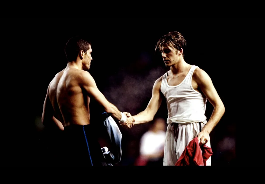 Netflix推出的纪录片《贝克汉姆》，一部揭示足坛超级巨星背后故事的高分作品！