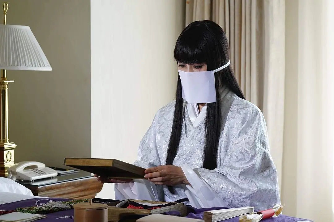 超凶猛的日本驱魔片《来了》，有血浆是真用啊！