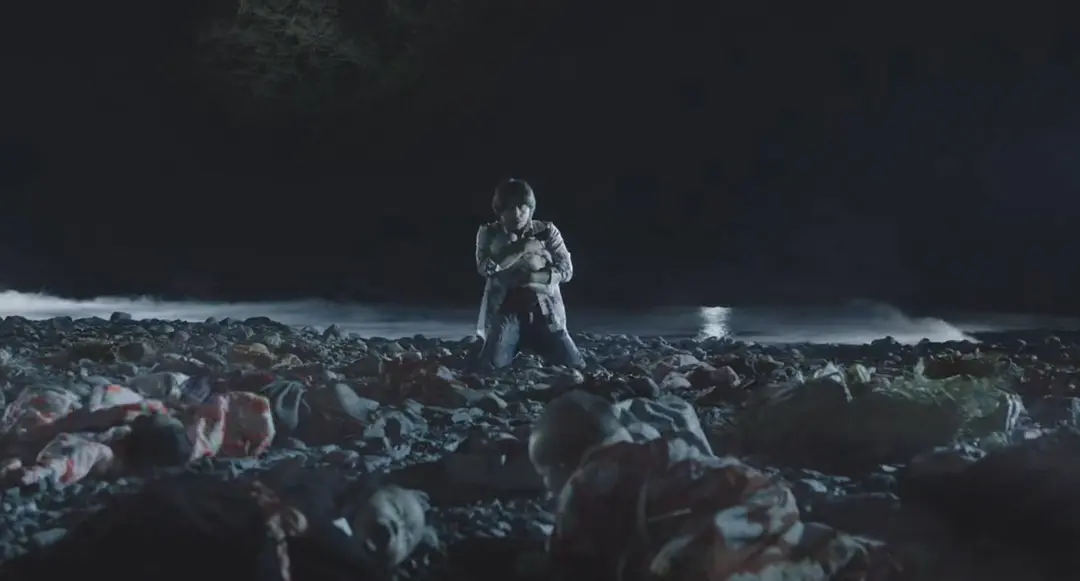 超凶猛的日本驱魔片《来了》，有血浆是真用啊！