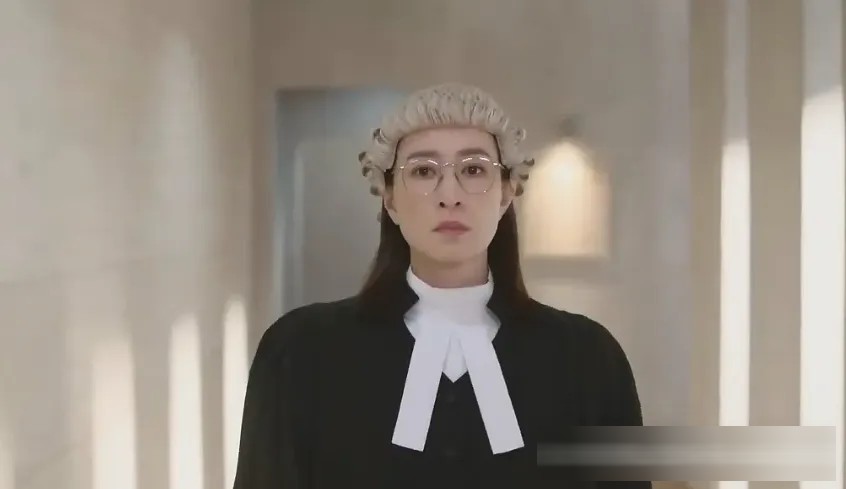 《正义女神》:佘诗曼从高等法院自降到少年法庭,审的其实是大人