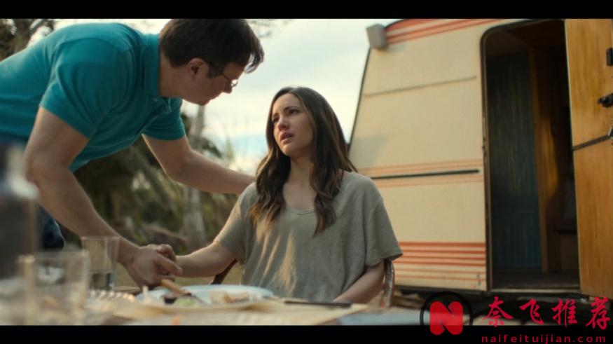 Netflix重磅推出这部西班牙悬疑片《寡妇游戏》，这才是“黑寡妇”，这蛇蝎美人太疯了！