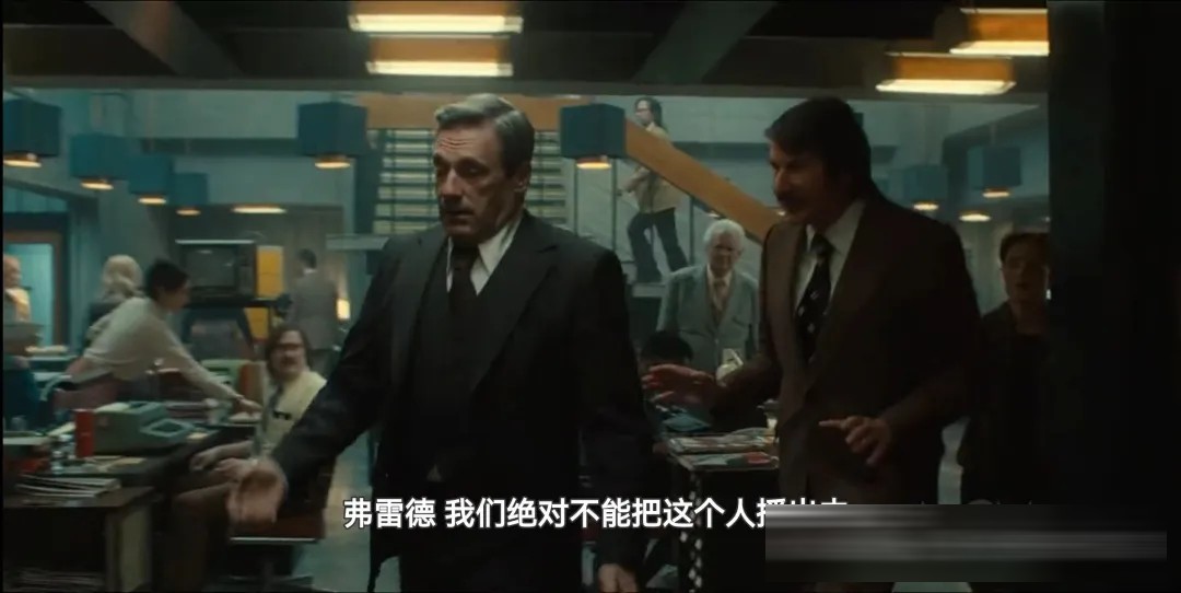 《美国人质》:1977 年他把枪绑在人质后脑勺上,只为要一场直播