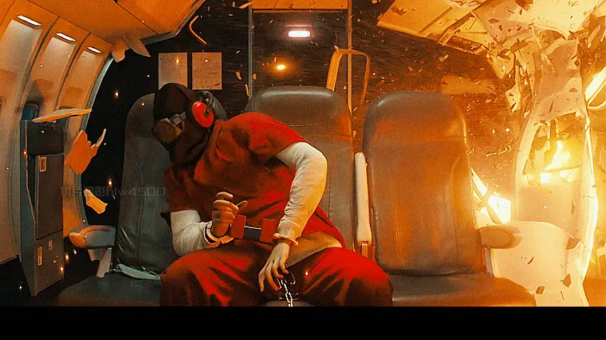 第一集就够上头，Apple TV+这部「空难+囚犯转运」题材新剧《失序边缘/冰封边狱》太过瘾了