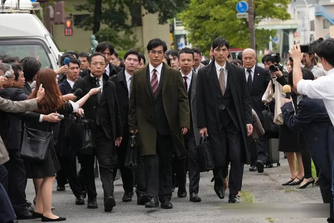 《捏造/捏造：史上最恶杀人教师》：绫野刚如何演出被舆论吞没的教师