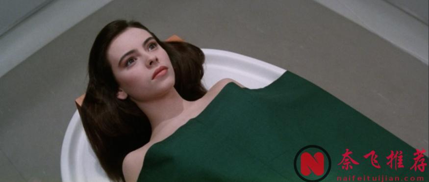 影史上总有些女主角，一登场就惊艳全球