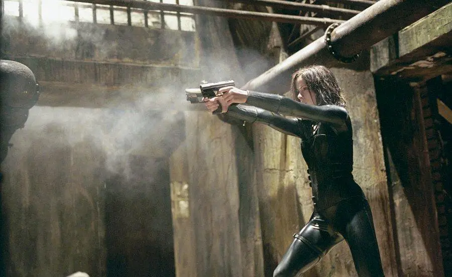 影史上总有些女主角，一登场就惊艳全球