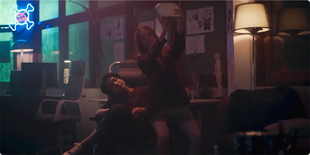 疯狂，让穷人变有钱，Netflix再出大爆款「绝庙骗局」