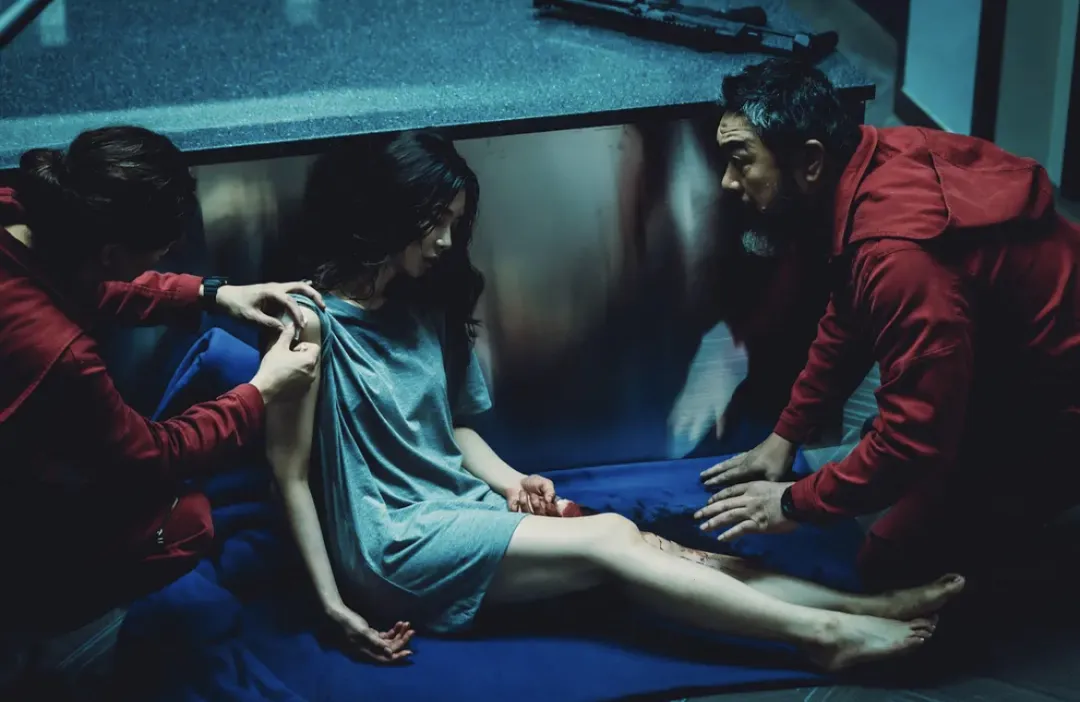 Netflix《纸钞屋：韩国篇》：教授带八个人占领南北统一造币厂