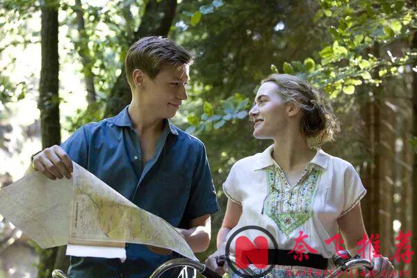 曾以为是爱情，长大后才明白只不过是一次爱的启蒙！超震撼奥斯卡爱情片《朗读者/为爱朗读/读爱/生死朗读》！