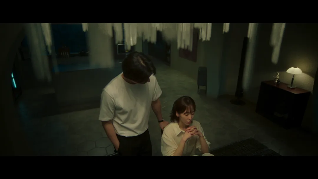 尺度生猛！Netflix又一部顶流韩剧由孔刘、徐贤真主演的《一箱情缘》上线了！