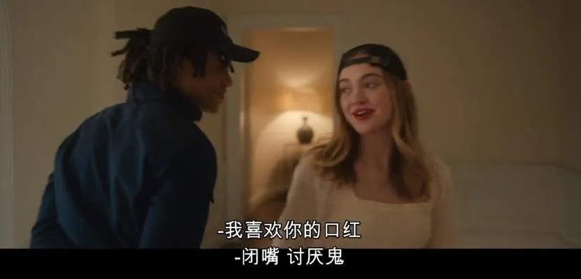 兩口子偷窺鄰居成癮，Netflix 這部劇《窺視者/監視者》玩起了心跳加速