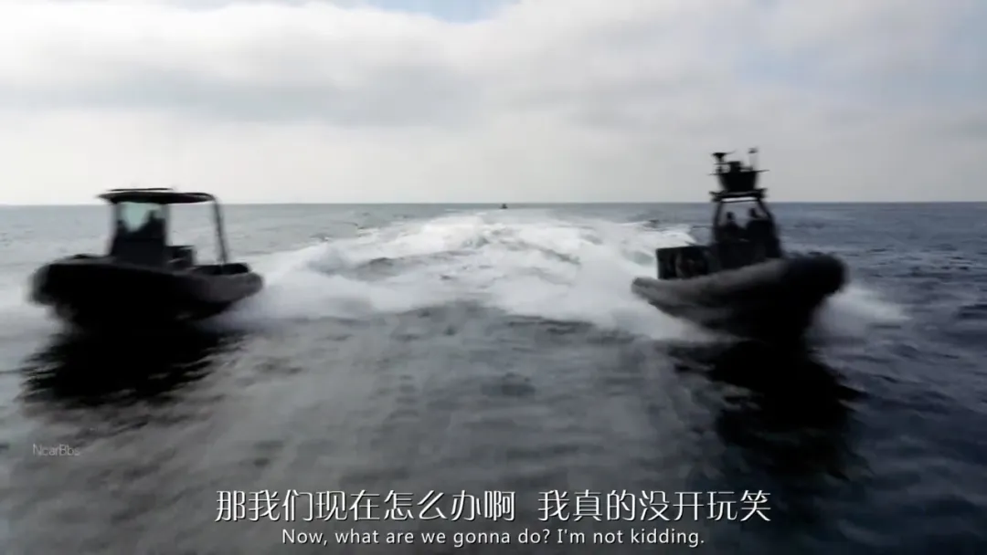 战斗机飞进平民家中，一开播口碑就好到爆的美剧《紧急呼救/火速救援最前线》还真挺刺激的