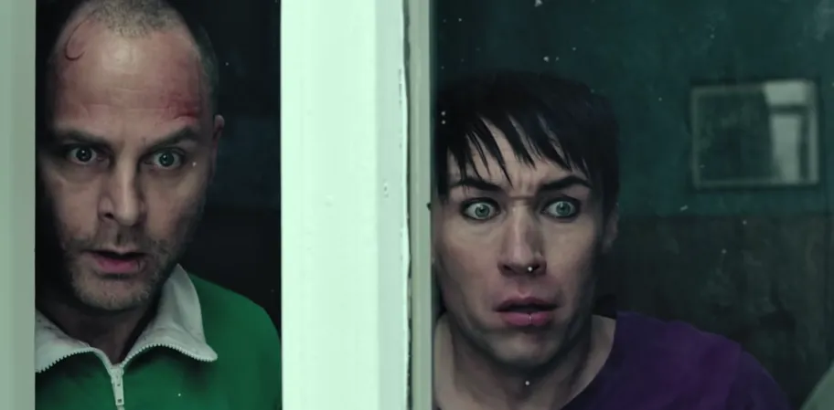 丧尸片《死亡之雪2/冰血奇緣》还能这么拍？我也是第一次见，开创了僵尸片的新格局，恐怖又搞笑