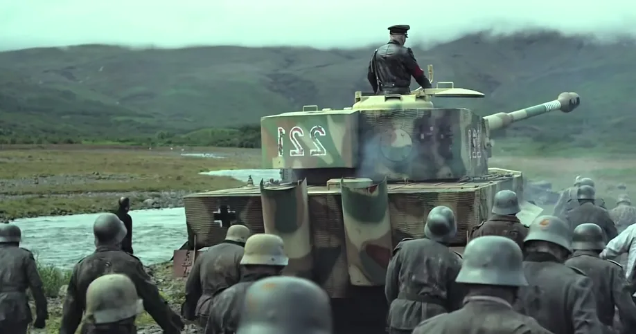 丧尸片《死亡之雪2/冰血奇緣》还能这么拍？我也是第一次见，开创了僵尸片的新格局，恐怖又搞笑