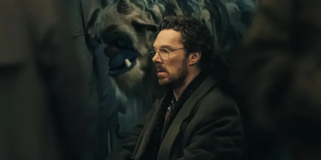 網飛新劇《布偶尋蹤/幽暗偶遇》上線了，父親尋找失蹤兒子的限定類美劇！