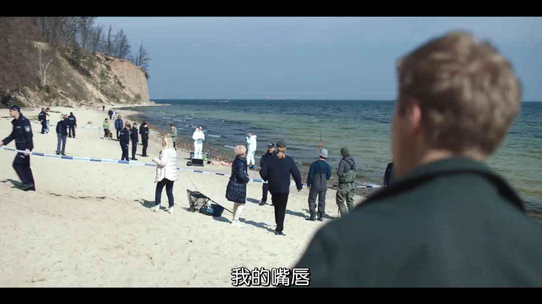 波兰 R 级尺度犯罪片《红色罪恶》，看完头皮发麻！