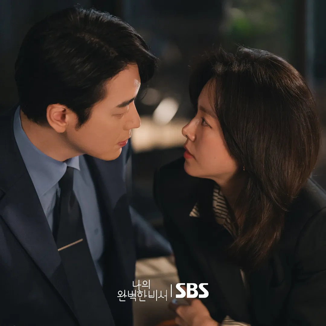 剧名劝退，差点错过，这韩剧《我的完美秘书/打招呼的关系》连刷5集，意外的好看啊！