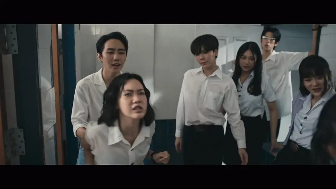 泰國最新生猛R級《黒煞女2/邪降：覺醒》，重口番茄漿爆表！