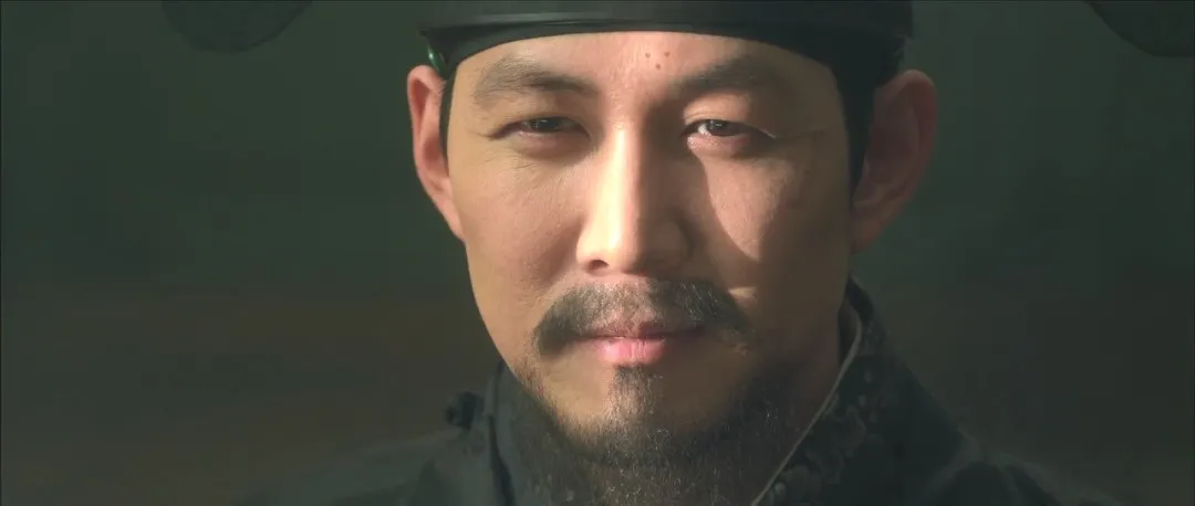 相术引发的宫廷夺权的斗争的韩国电影《观相/观相大师：灭王风暴》，剧情跌宕起伏，值得观看！