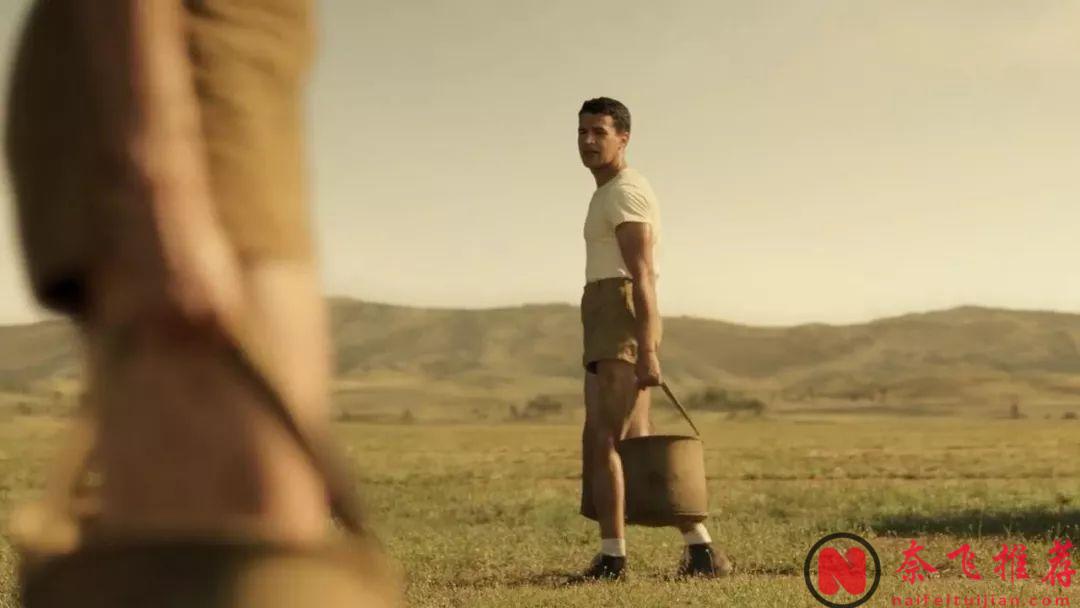 由禁書改編的黑色幽默和戰爭題材電影《第二十二條軍規》，沒想到成了神作！