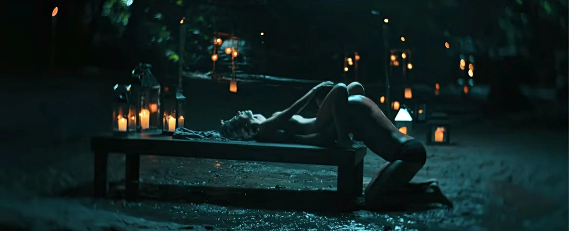 Netflix18禁電影《叛我更幸福》5大看點！夫妻雙向出軌、矇眼滴蠟大尺度超激情