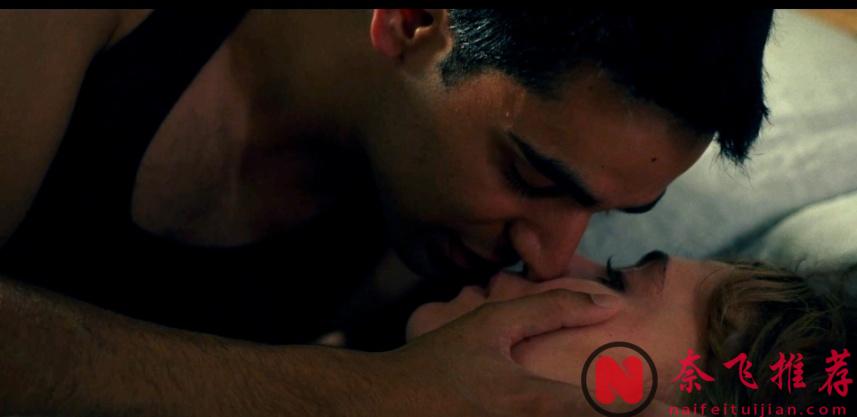 Netflix 出品英剧《情劫/禁忌痴恋》，与未婚夫的政客父亲的不伦之恋