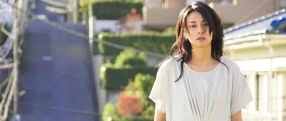 日剧《坡道上的家》：一场溺婴案审判，照出多少母亲的影子