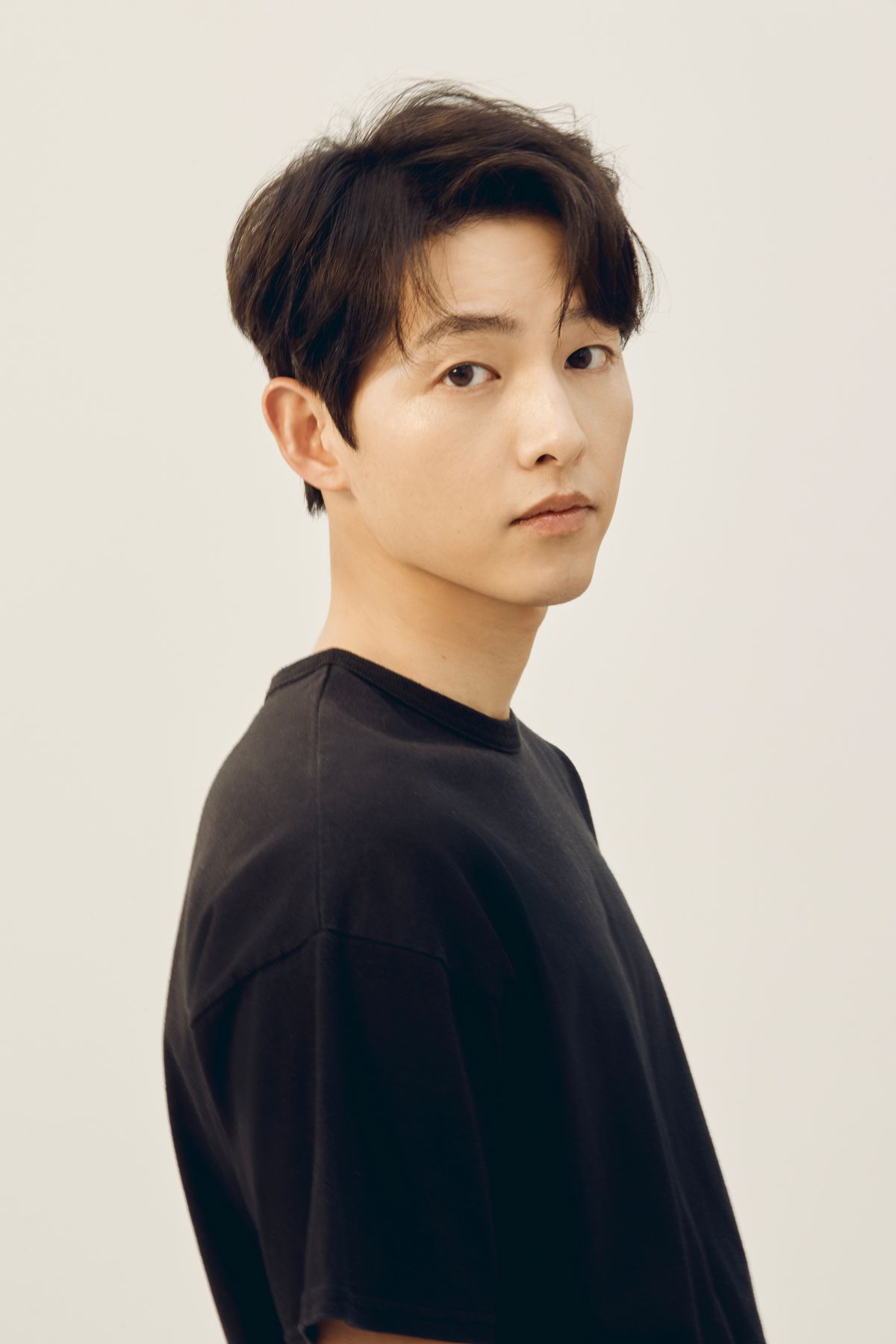 《財閥家的小兒子》宋仲基迴歸！確定主演Netflix電影《路基完》飾演脫北者，與崔聖恩命運般相愛