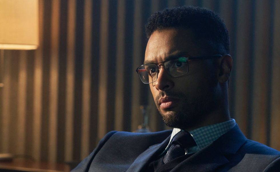 Netflix《灰影人》莱恩葛斯林坦言「幽默感」是面对困境的勇气：我体内住着一个「肯尼」娃娃