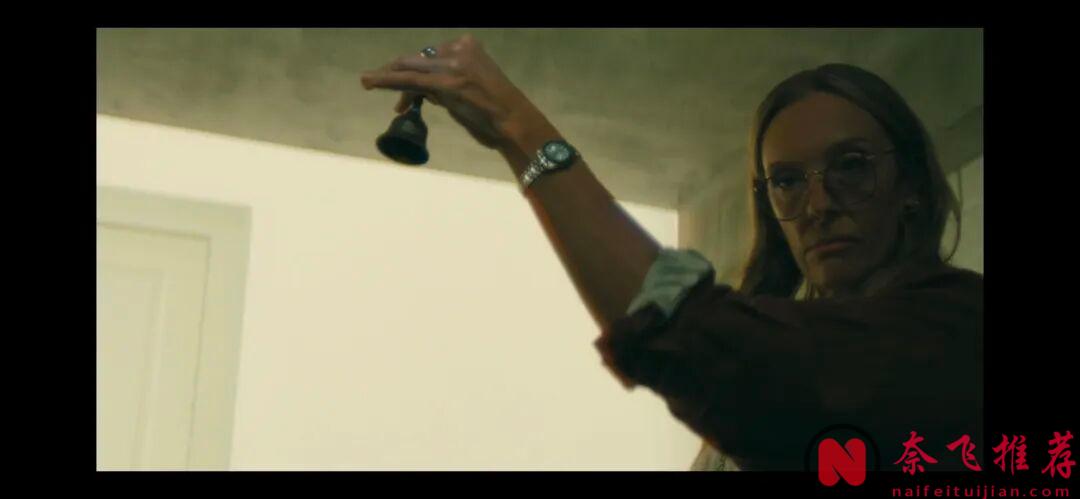 Netflix新出惊悚悬疑神剧《幽镇异校》，究竟是问题少年的寄宿学校还是精神迷宫？